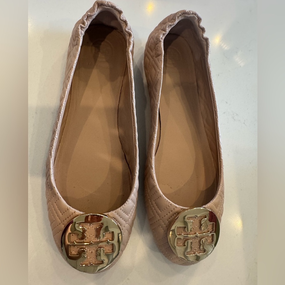 Tory Burch Quilted Minnie Flats in Goan Sand